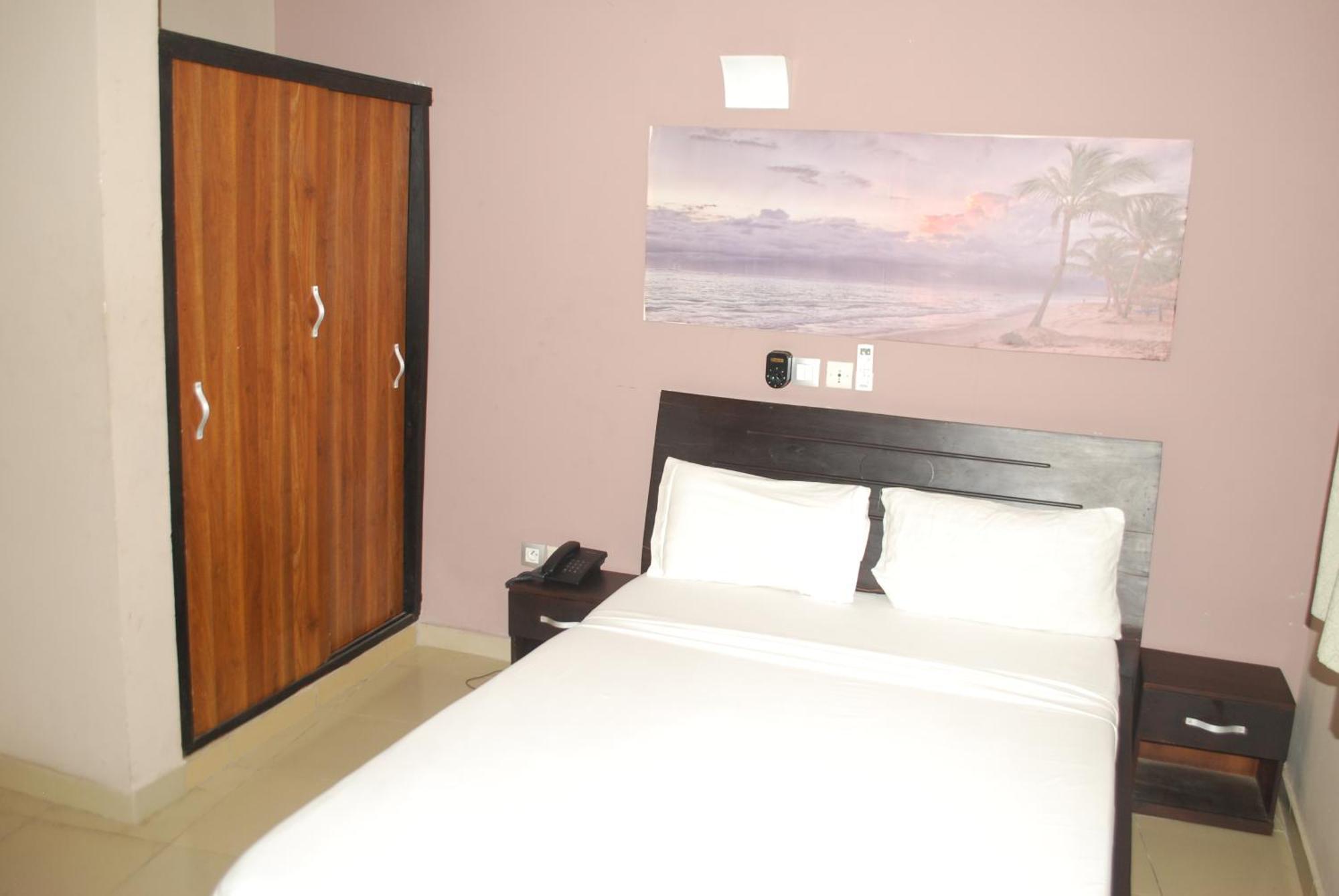 Benin City Center Hotel Cotonou Exterior foto