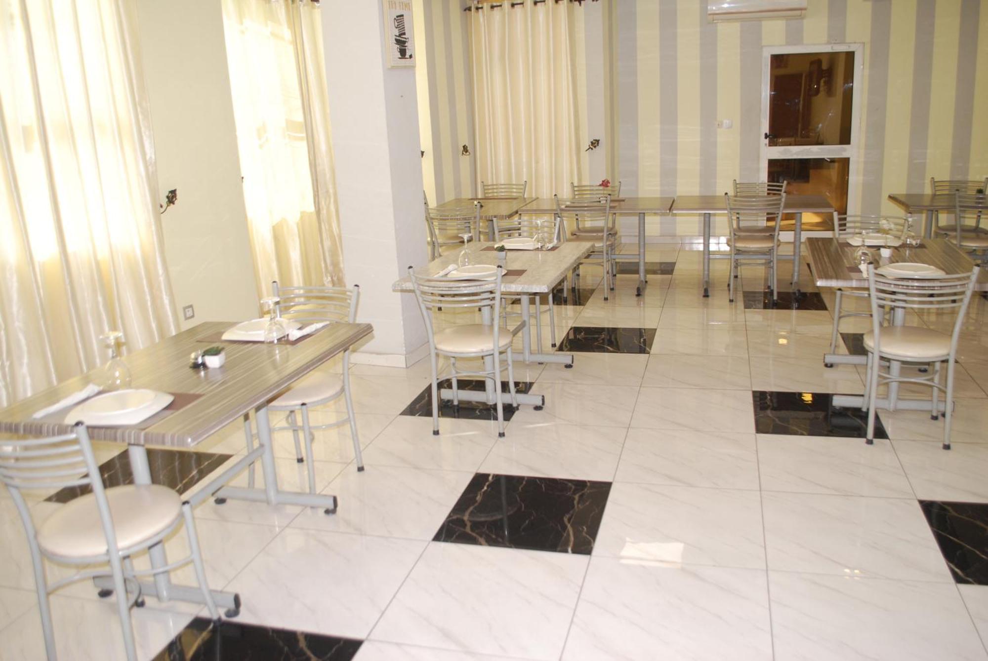 Benin City Center Hotel Cotonou Exterior foto