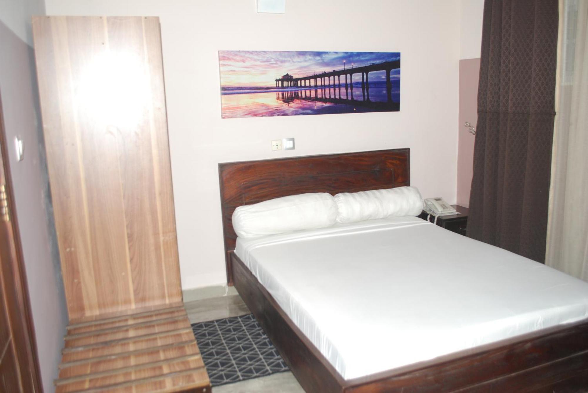 Benin City Center Hotel Cotonou Exterior foto